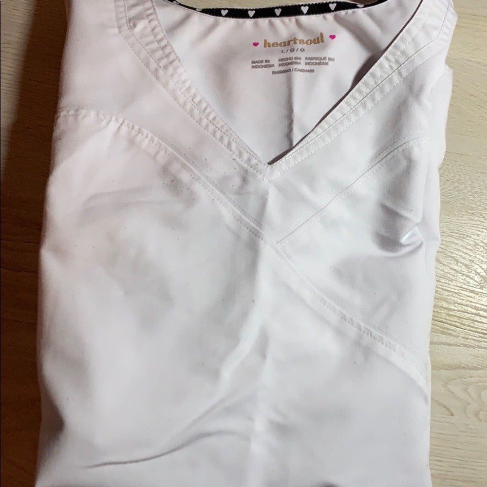 White heartsoul scrub top, size large
